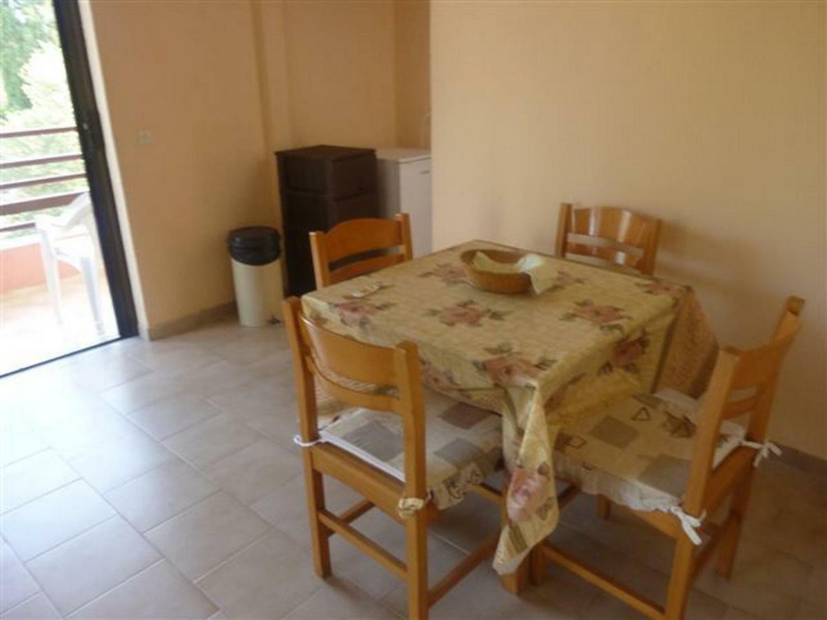 Stathis Apartments Дасія Екстер'єр фото